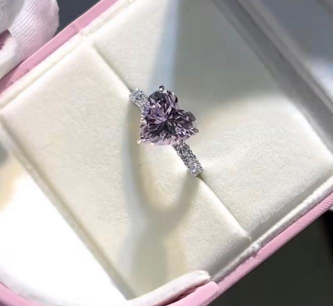 Pembe Zirconia Kalp Tektaş