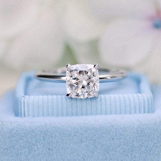 Simülasyon Pırlanta Kare Tektaş Yüzük