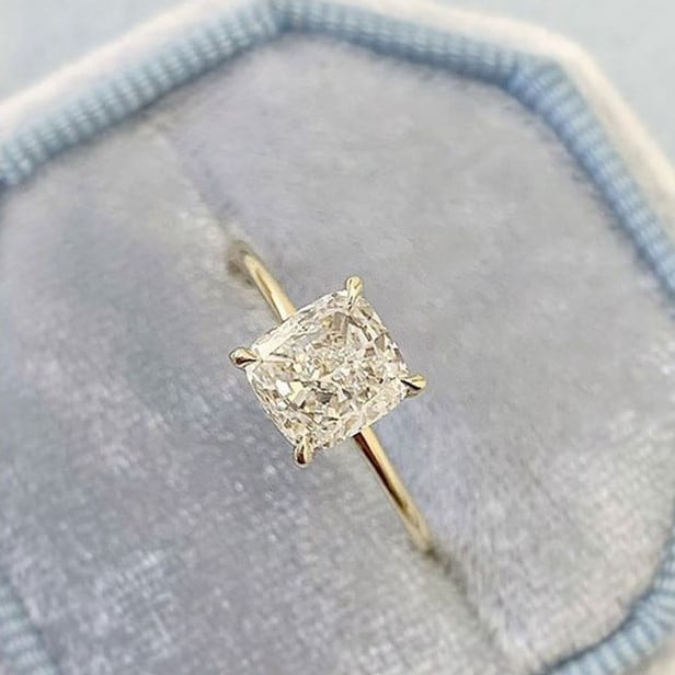 Prenses Kare Tektaş Yüzük