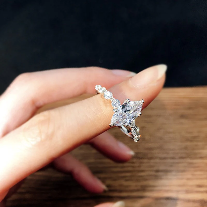 Ice Cut Zirconia Markiz Kesim Yüzük